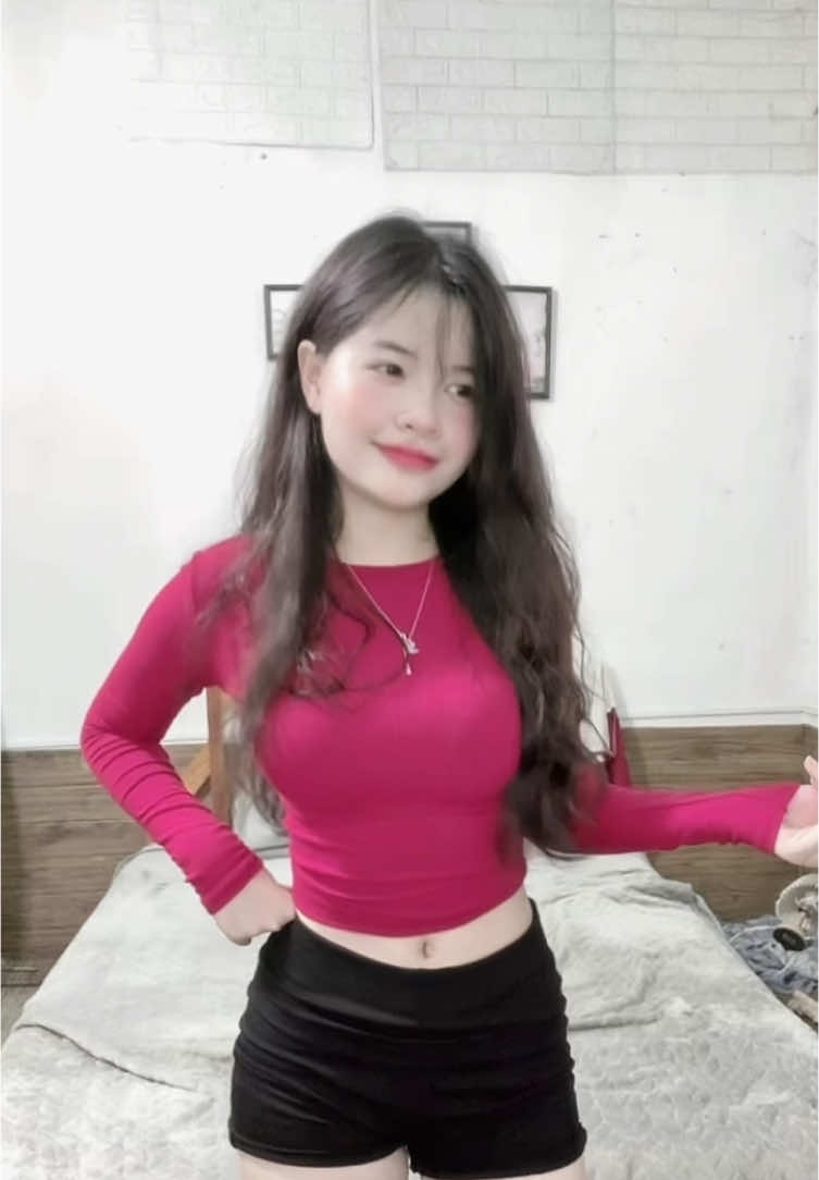 Dc :@gái đẹp siu cấp zũ trụ🫰 