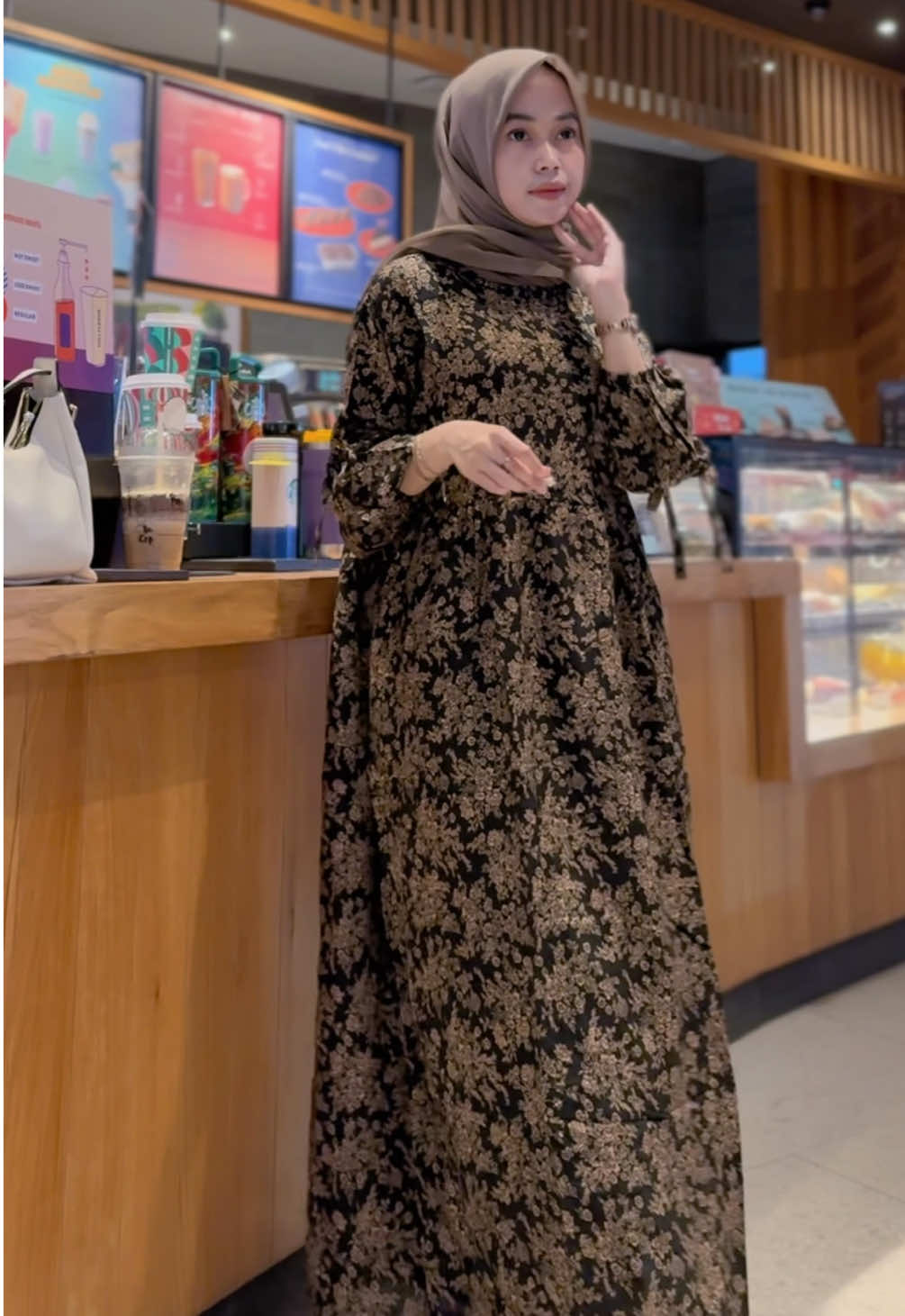 Aurel Dress- Motif Minirose black , Jangan sampe kehabisan lagi 🛒🔥 #fypシ゚viral #outfitideas #viraltiktok 