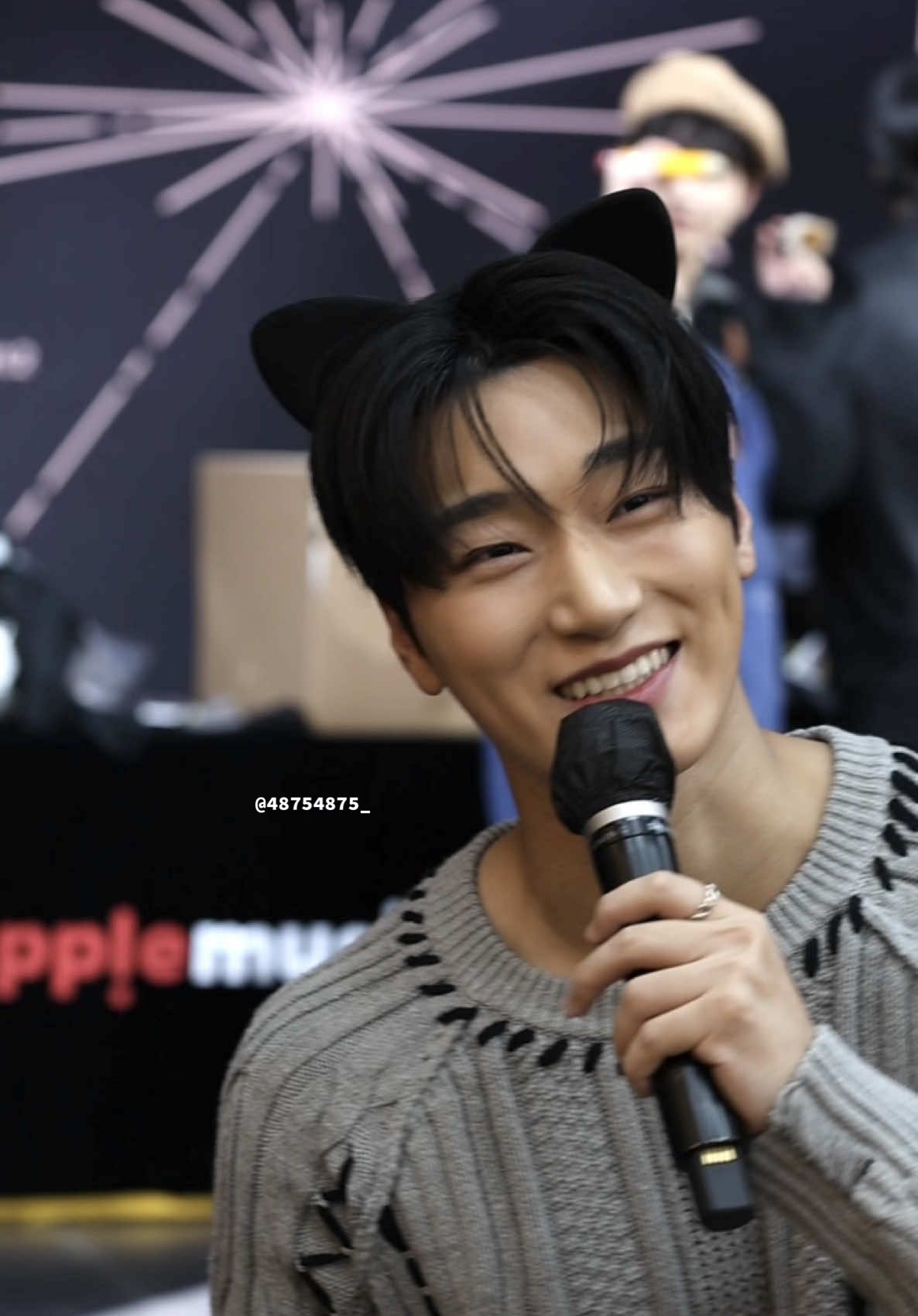 241206 애플뮤직 대면 イケメン猫 🐱 #choisan #에이티즈 #ATEEZ #최산 #SAN #サン  #対面 #サイン会 #fansign #ateezfyp #ateezsan #ateezatiny  @ATEEZ_Official 