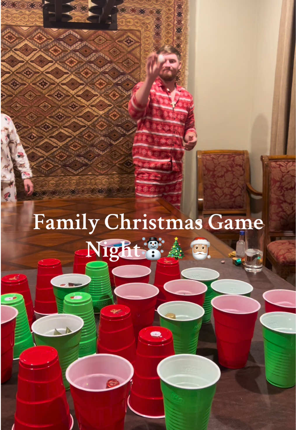 So much fun!🎄☃️ #fyp #christmas #christmasgames #familygamenight 