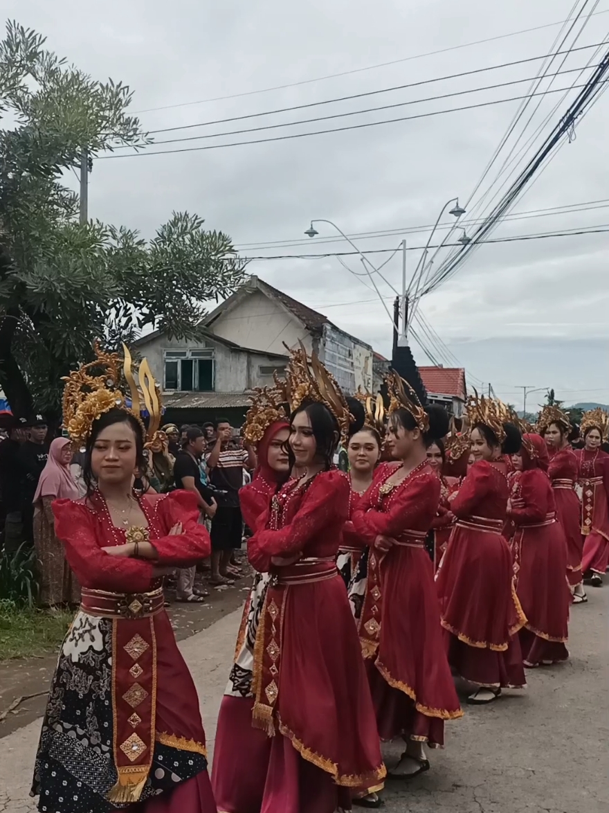 Pesona siswi swidha@SMK WD TUREN MALANG #4you #swidhafans94 #malang24jam #smkwdturen #glamourdigitalprinting #alvaraudio #karnavalhariini #malanghits 