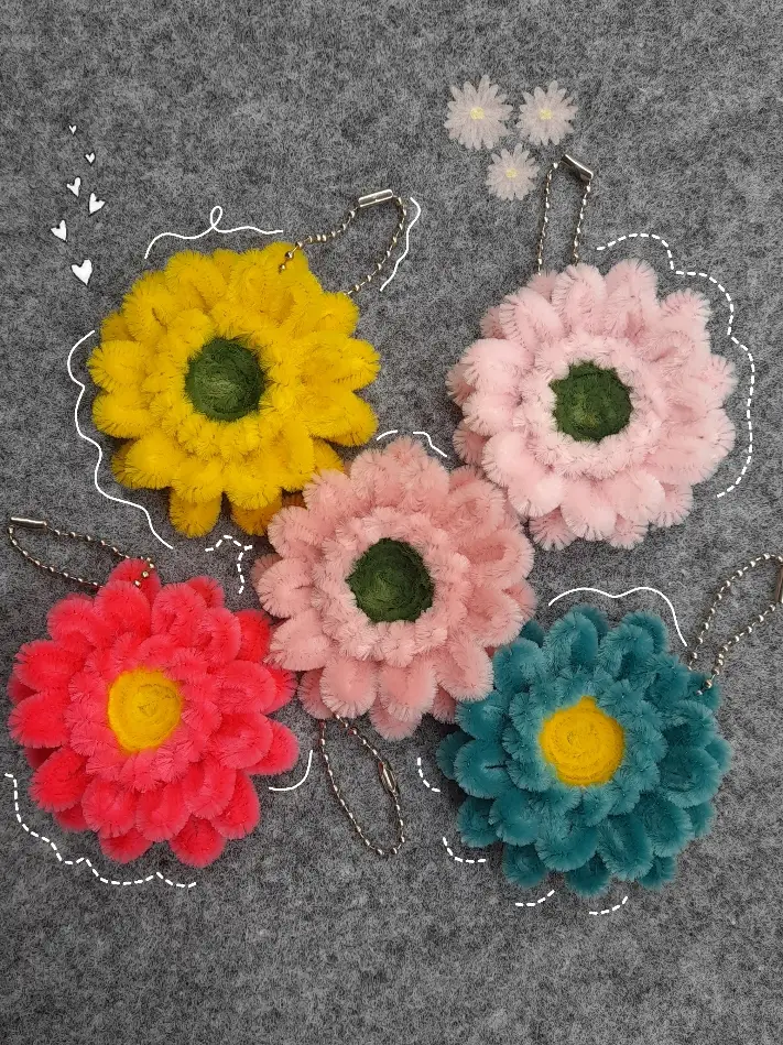 #keychain #pipecleanerart #kawatbulu #gantungankunci #ganci #bungagerbera #keychain #handmade #fypシ゚viral #fypシ #fyp #foryoupage #foryou #handmade #pipecleanerart 