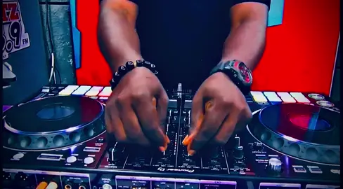 Hitz fm hottest dj 2024 🔥🔥🔥 #scratch #scratchdj #scratching #fypシ゚ #tre #viral_video #trends #viral #bestdj #ghanatiktok🇬🇭 #dj #fypシ゚viral🖤tiktok #ghanadjs #fyp #fyppppppppppppppppppppppp #hitzfmhottestdj24 #hitzfm #hottestdjs