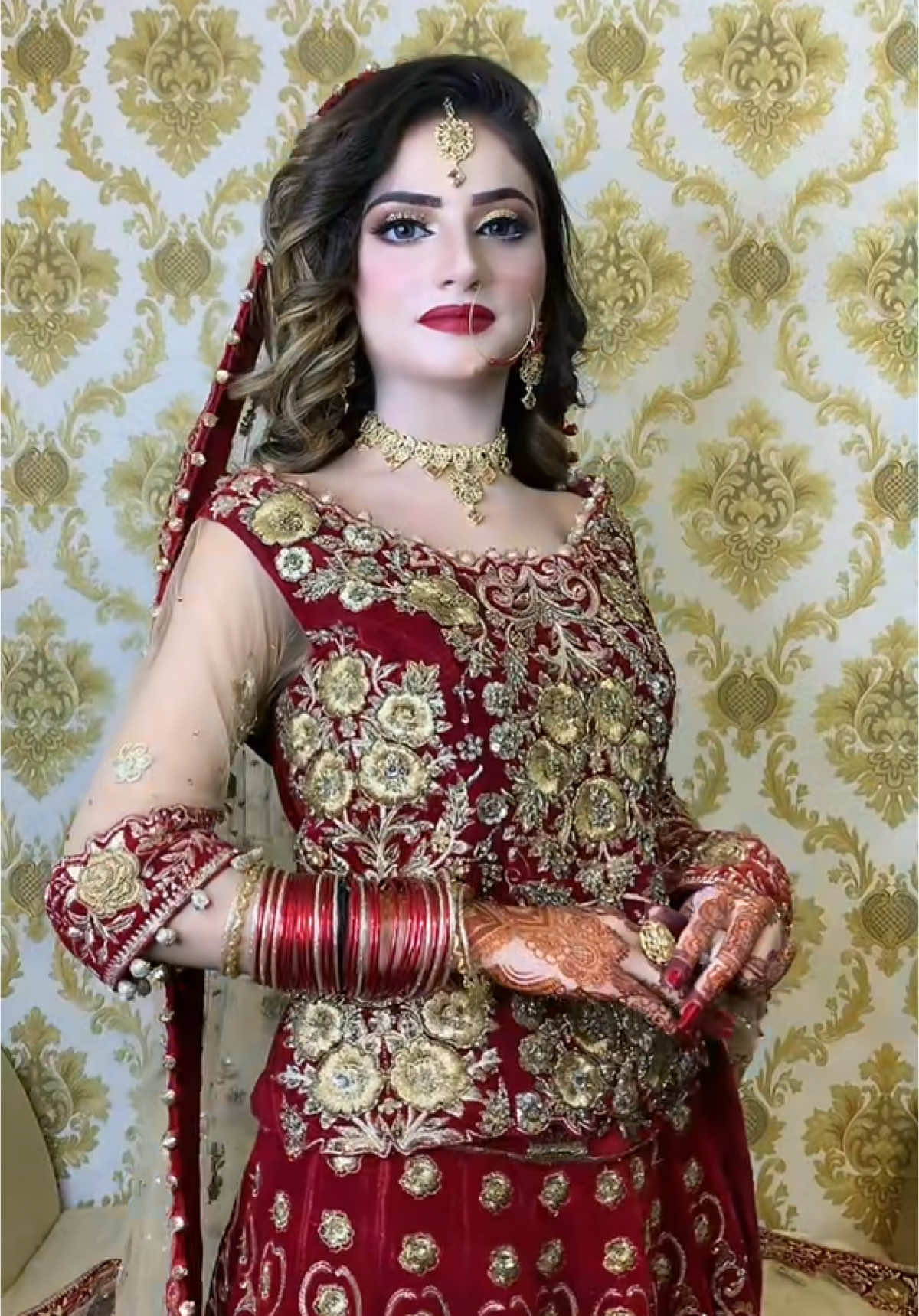 Nikkah Bride look only 5000/= Address: House no 381 near hbl bank pib colony khi.  #foryou #foryoupage #viralmyvedio #makeup #nikka #valima 