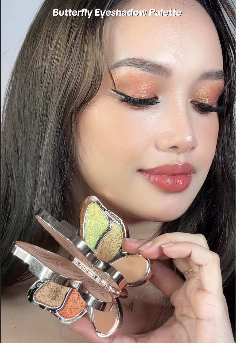 Mala-engcantadiaa na eyemakeup? Why not?! #butterflyeyeshadowpalette #fyp #makeup #makeupph #makeuppalette 