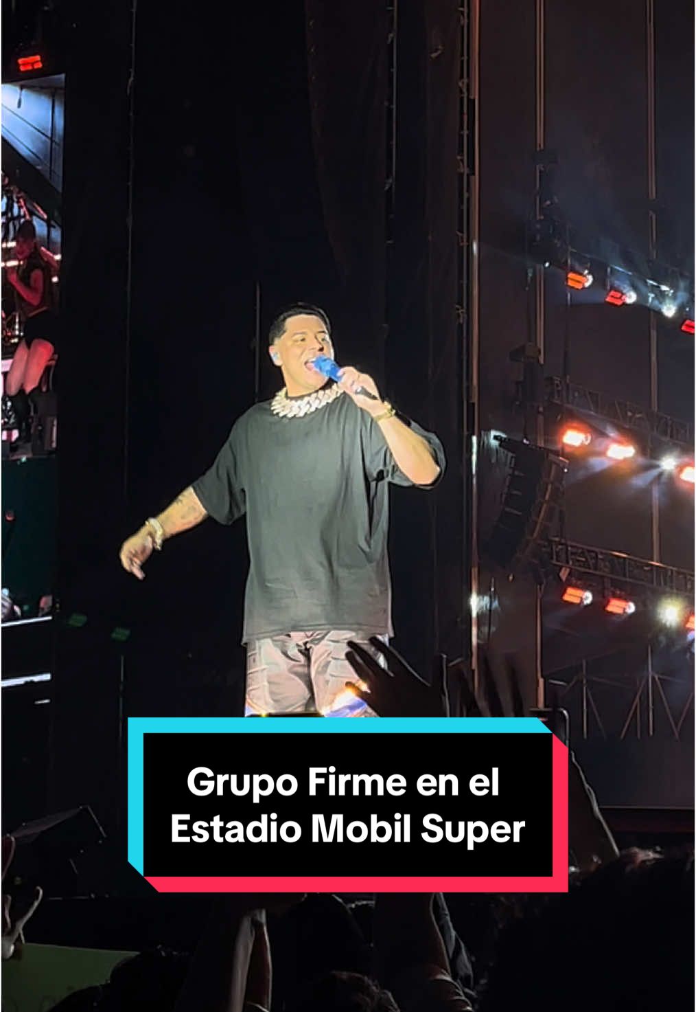 @Eduin Caz y @Grupo Firme en el #EstadioMobilSuper  #eduincaz #grupofirme #monterrey #fyp #viral 