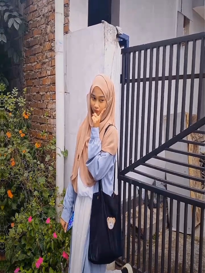 sehat selalu Hana di bandung nya 😁🌷 #hanaa #beutiful #billieeilish #zenfthanaa #fyp 