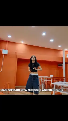 kalau di thai berubah 100% 😘#noenoey❤ #noe #noey #noenoey #noeywannat #noerow 
