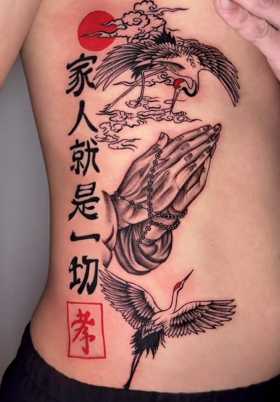 Gia đình là số một. Hình xăm được yêu thích nhất #tattoo #datmatattoo #xuhuongtiktok #xuhuong2024 #hinhxamdep #xamhinhnghethuat #korea #daegu #gumi #minitattoo #giadinh 