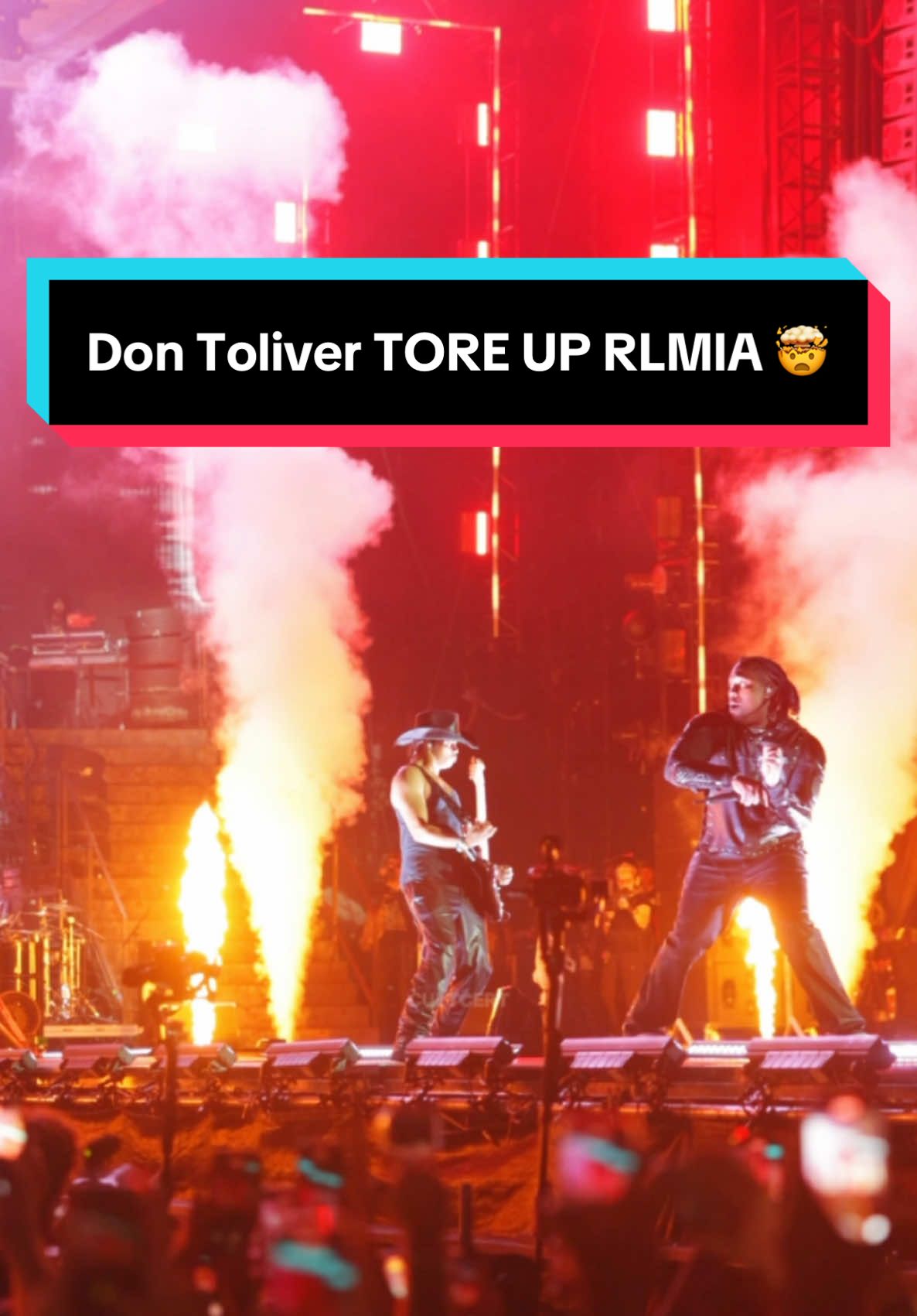 Might be better than FEIN 😮‍💨 #dontoliver #rollingloud #miami #rollingloudmiami #cactusjack #music #hiphop #rap #concert #festival #musicfestival #frontrow #pov 