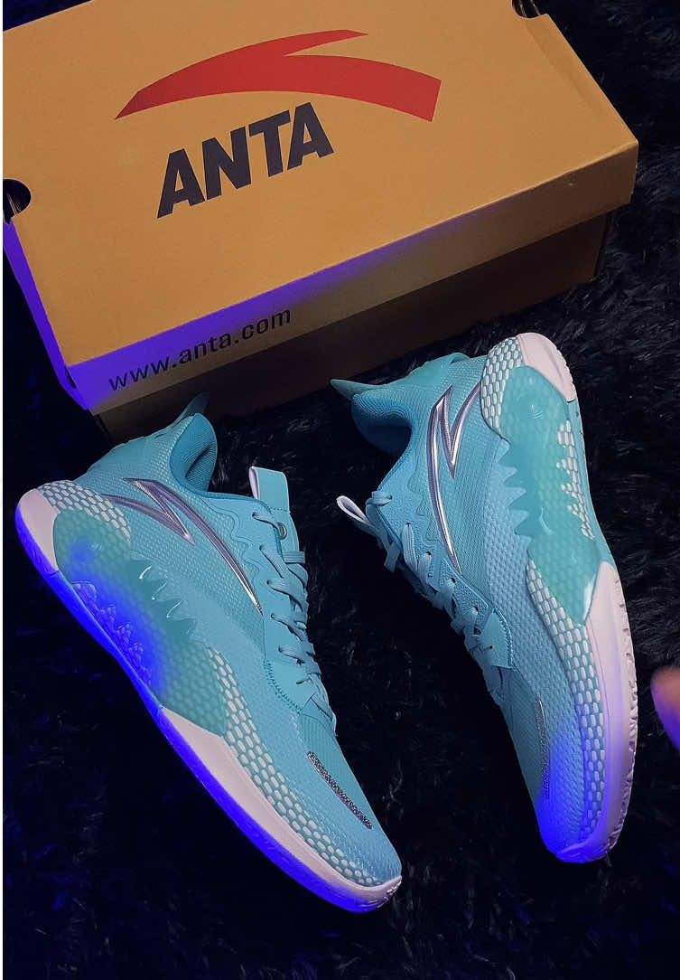 ANTA Shock Wave 5 Team #anta #antashockwave5 #kyrieshoes 