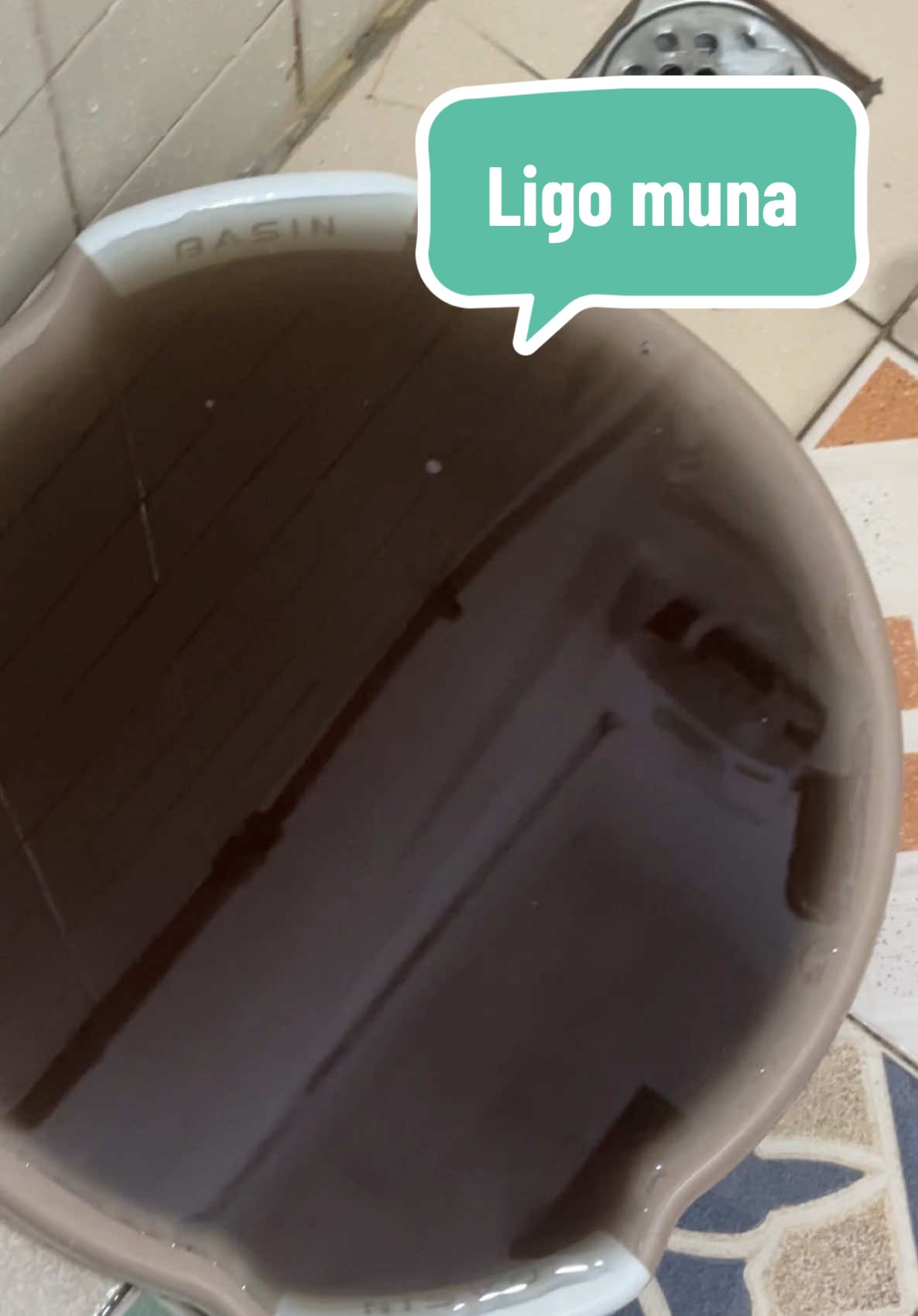 Kaloka, daming steps bago maging fresh! Nakaligo na ba kayo ???  #fyp #mommysah #MomsofTikTok #pregnanttiktok #postpartum #ligoaftergivingbirth #minivlog #breastfeedingmom 