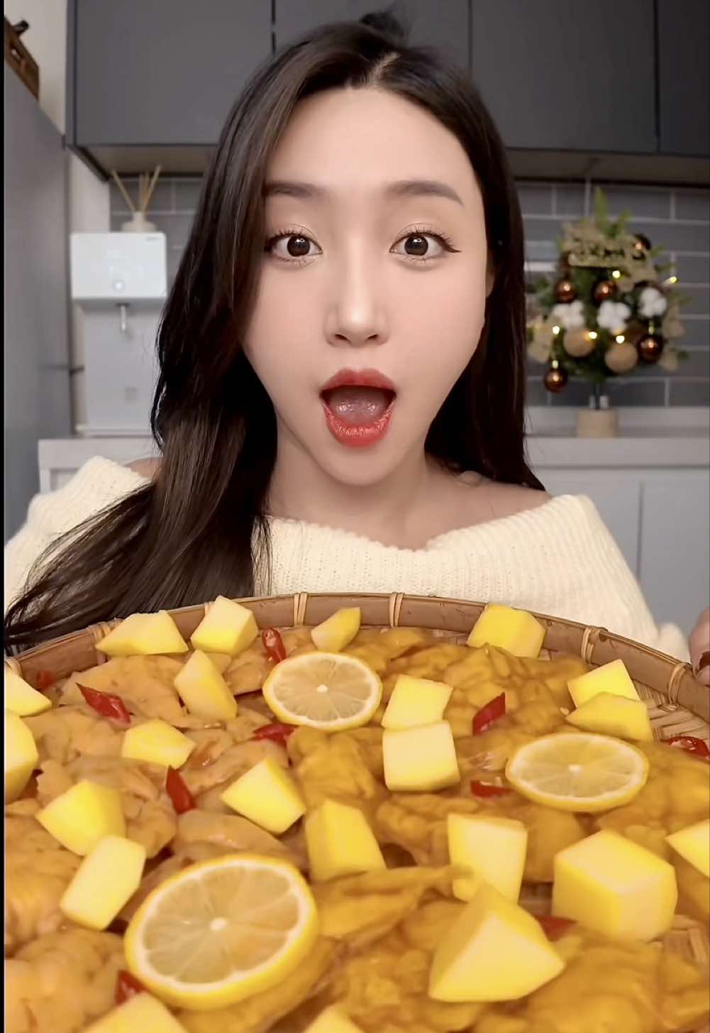 Chân gà rút xương thơm ngon xin mời cả nhà #mukbang #ancungtiktok #LearnOnTikTok #thhoadayrui #changa #changarutxuong 