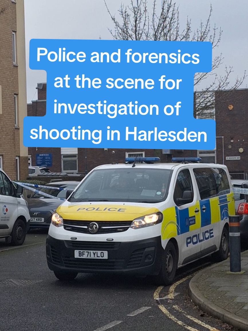 Police and forensics at the scene for investigation of shooting in Harlesden #forensics #suspect #crime #metpolice #policeoftiktok #murder 