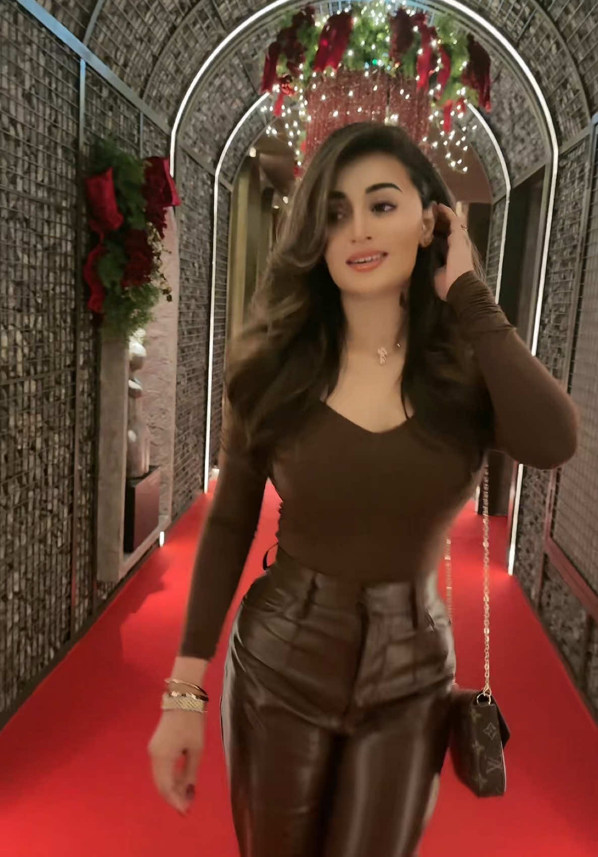 Walking into 2025 ❤️❤️❤️ #newyear #2025 #bye2024 #tiktokmiddleeast🇦🇪 #dubai🇦🇪 #hatersgonnahate #reshmamaryam1305❤️✌️ #fyppppppppppppppppppppppp #goviral #attitude #bepositive #family #loveyourself❤️ 