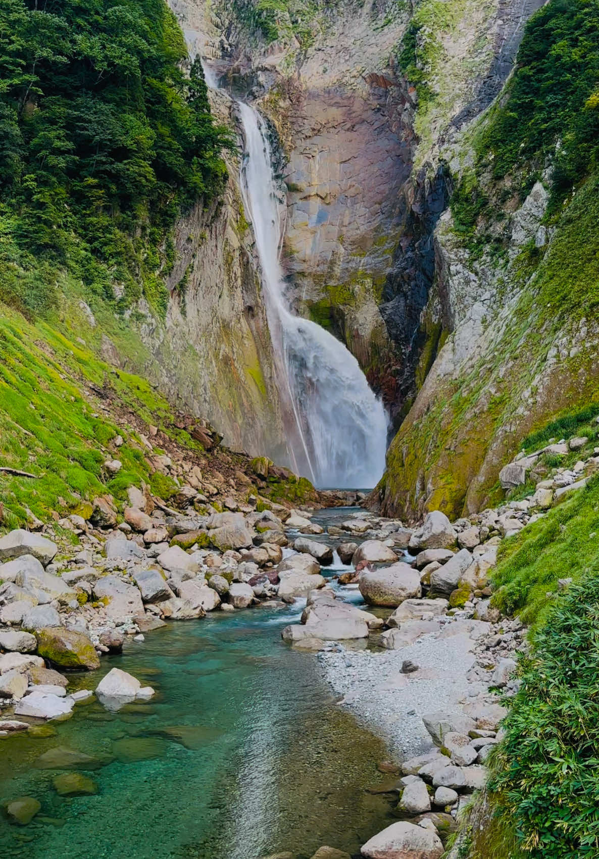 Beautiful Nature #nature #naturevibes #naturelover #natureza #greenary #waterfall #japan #japanese #japantravel #trending #trendingvideo #trendingsong #trendingtiktok #tiktok #tiktokviral #tiktokuni #tiktok_india #fyp #fyppppppppppppppppppppppp #fypage #foryou #foryoupage #foryoupageofficiall #viral #onemillionaudition #tateyama #toyama #日本 #おすすめ #nihonvoyages #follow #wonder #beautifuldestinations 