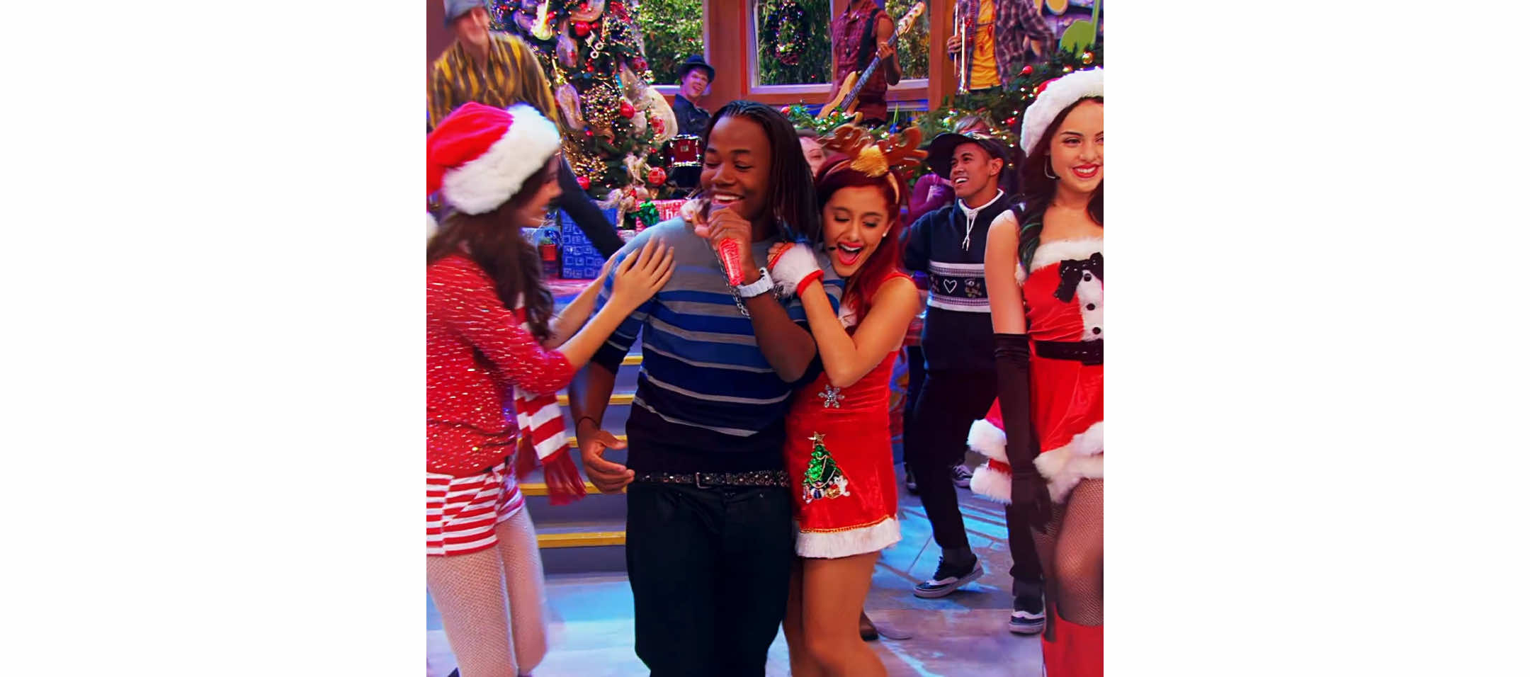 Just had to make another edit with this episode🎅🎄 Sp @★  #victorious #victoriousedit #victoriousedits #jadewest #catvalentine #torivega #andreharris #beckoliver #robbieshapiro #arianagrande #arianagrandebutera #arianagrandeedits #elizabethgillies #lizgillies #victoriajustice #mattbennett #leonthomasiii #avanjogia #christmas #edit #christmasedit #fyp #fy #foryou #xyzabc 