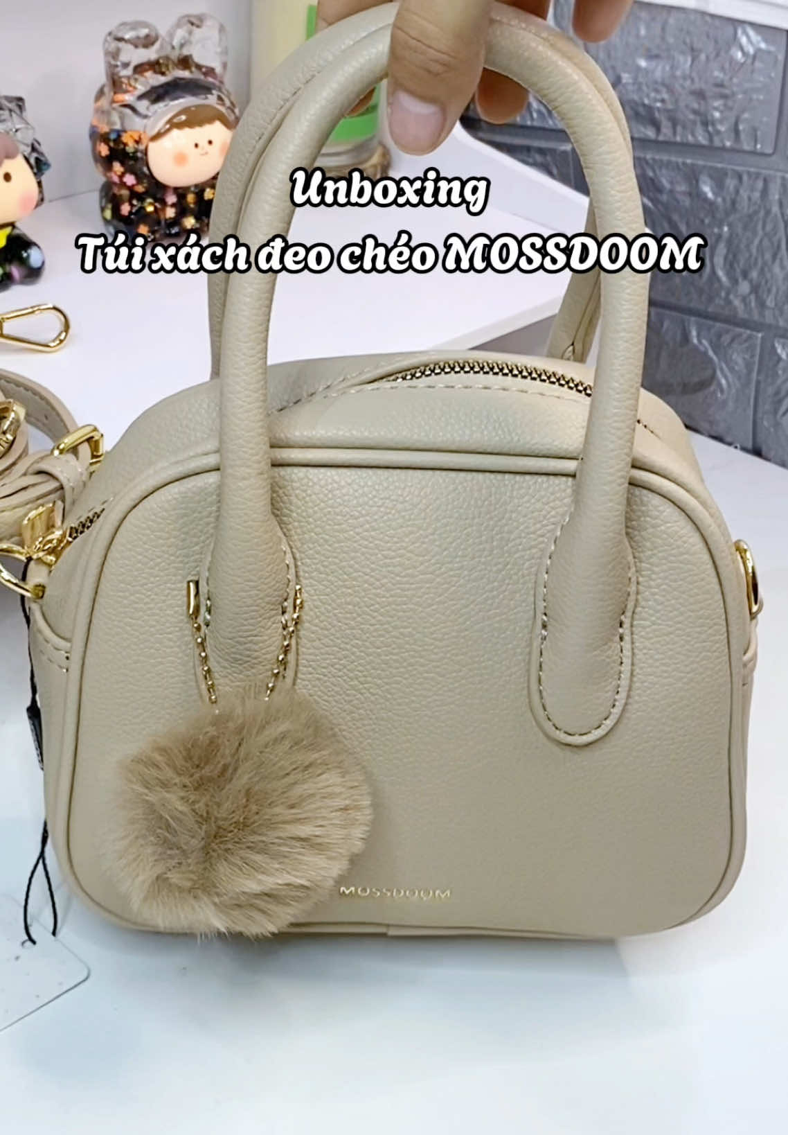 Túi xinh lắm luôn ý 🛍️#tuixachmossdom #tuixachdeocheomossdom #mossdoom #tuimossdoom #tuixachdeocheo #tuixachdeocheonu #vairal #unboxing #fyp #fypシ゚ #viralvideo #xuhuong #xuhuongtiktok 