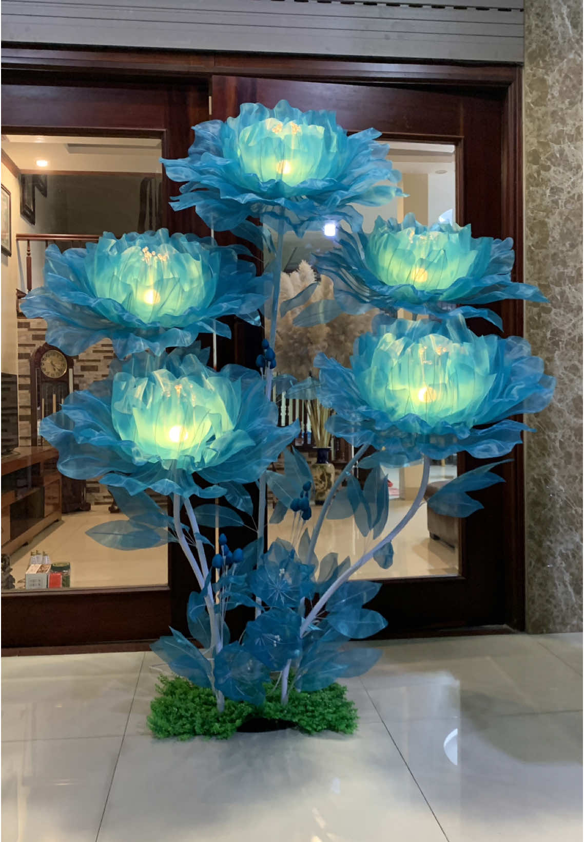 Khóm hoa cho khách vào nhà mới nạ#xuhuong #thinhhanh #viral #trending #hoa #hoakhonglo #flower #hoagia #hoaluacaocap #hoalua #decor #dangle #trangtri #dotrangtritet #cachlamhoa #trangtrinhacua #hoahandmade #nghethuat #giaitri 