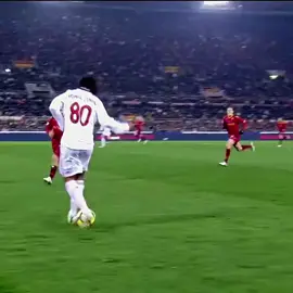 The Magic of Ronaldinho Gaucho #ronaldinho #Soccer #football #skill #dribbles #goals #keşfet #galatasaray#fenerbahçe #beşiktaş