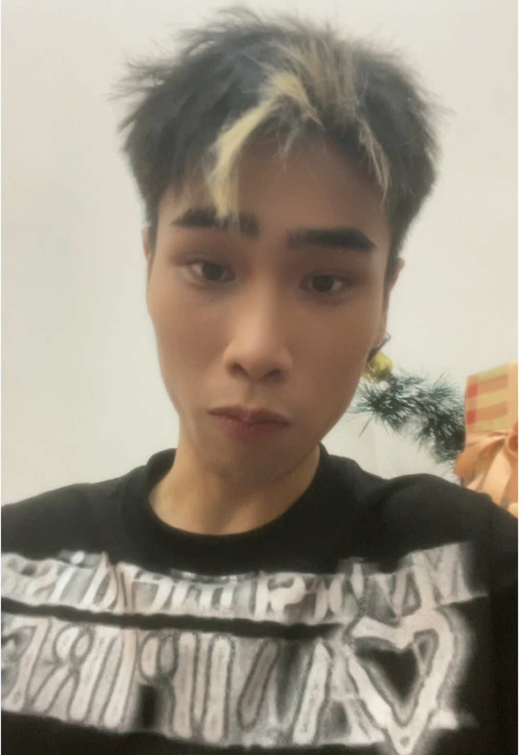 @anh Gió Đời Thường :))