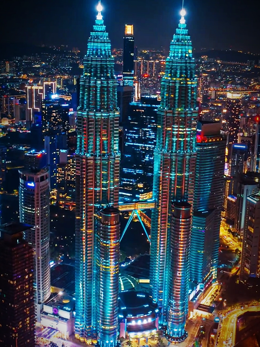 Kuala Lumpur, Malaysia 🇲🇾 #kualalumpur #malaysia #viral_video #theworld✈️ #100k #unfreezemyacount #capcut 