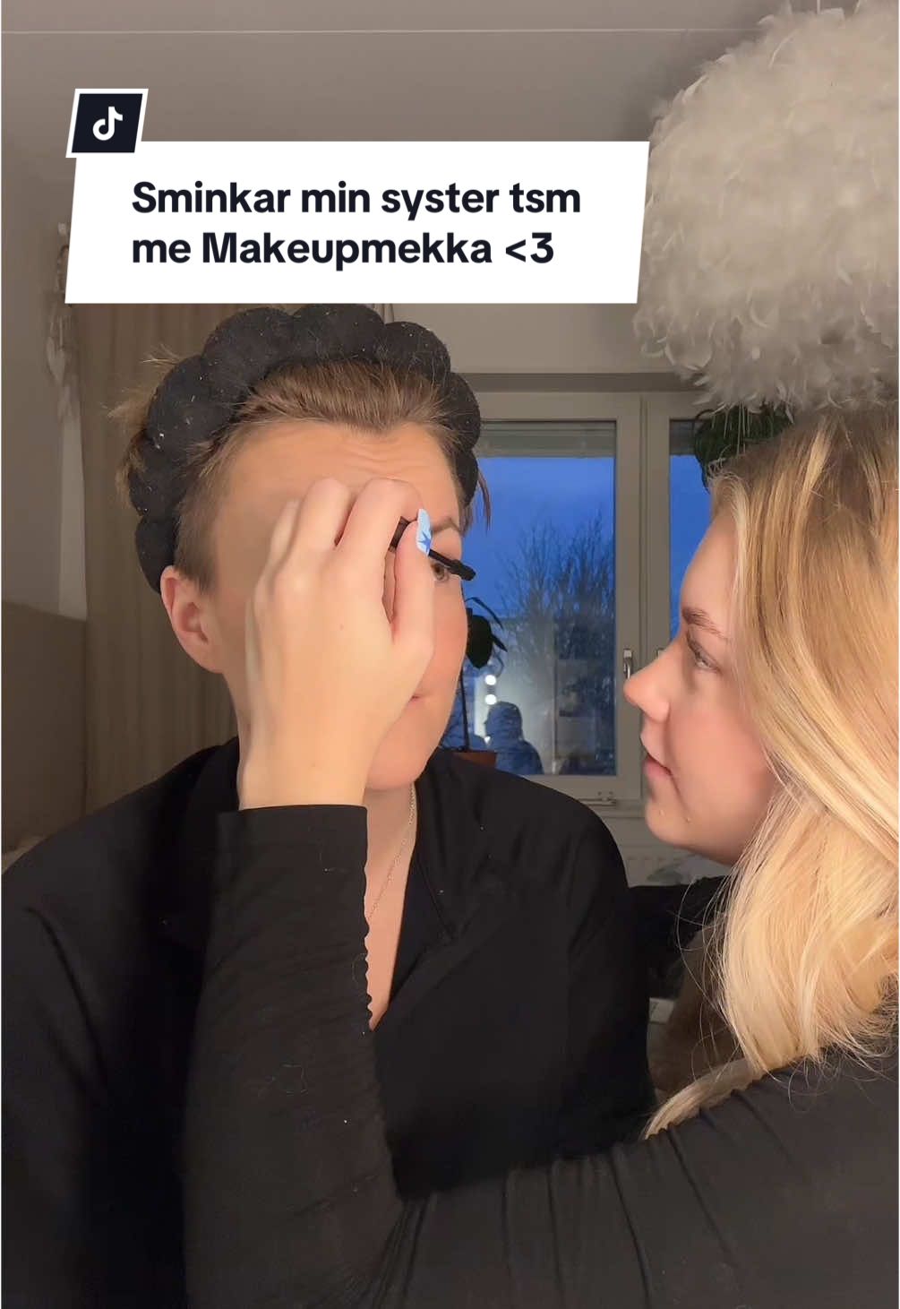 AD/Paid Partnership with @Makeup Mekka sminkar jag min syster ❤️ Åååå glöm inte rabattkoden STINA25 som ger er 25% på Makeupmekka 😍😍 #makeupmekka #foryou #foryoupage #smink #makeup #funny 