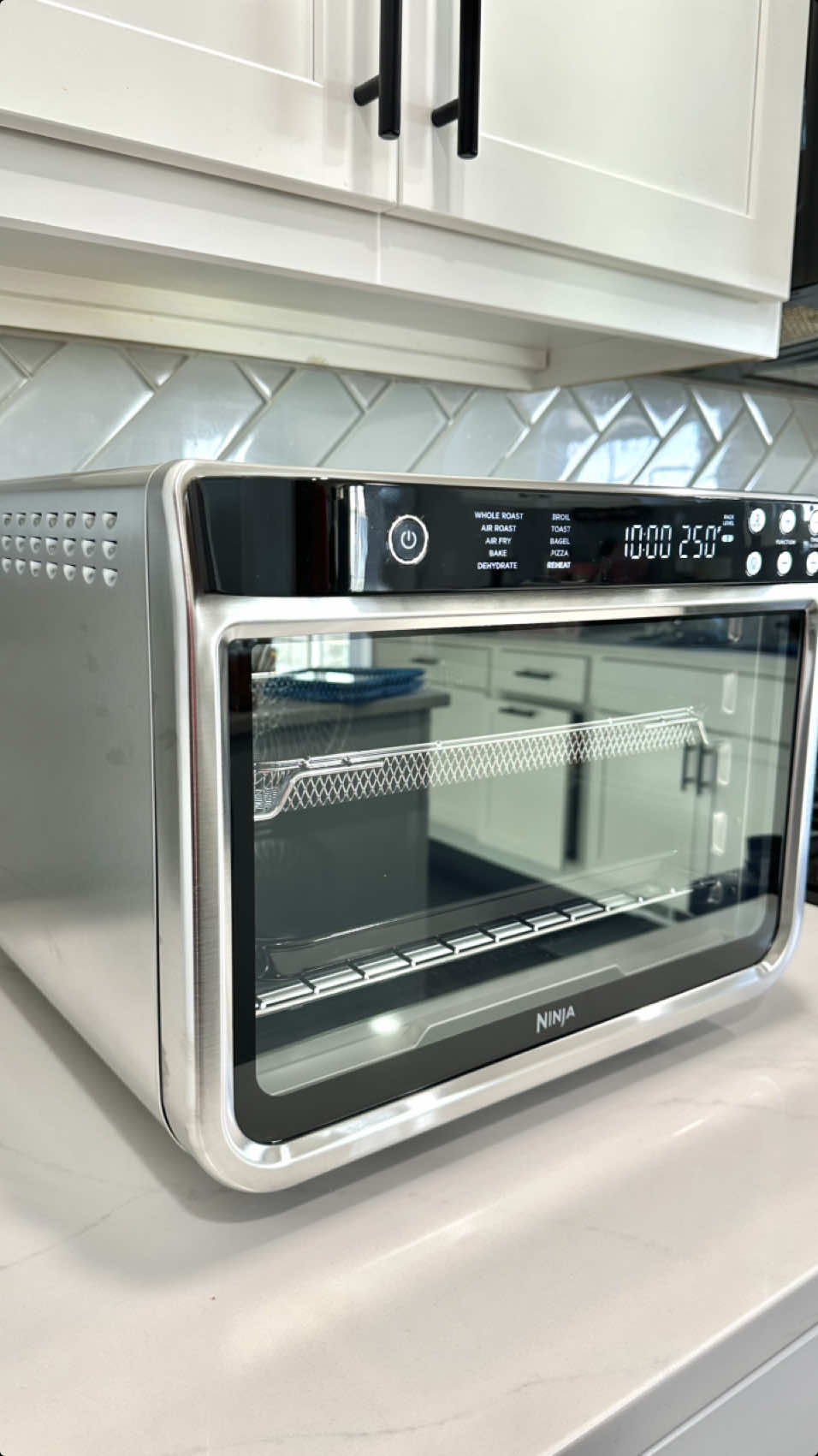 Christmas came early in the kitchen: Ninja Foodi 10-in-1 XL Pro Air Fry Oven