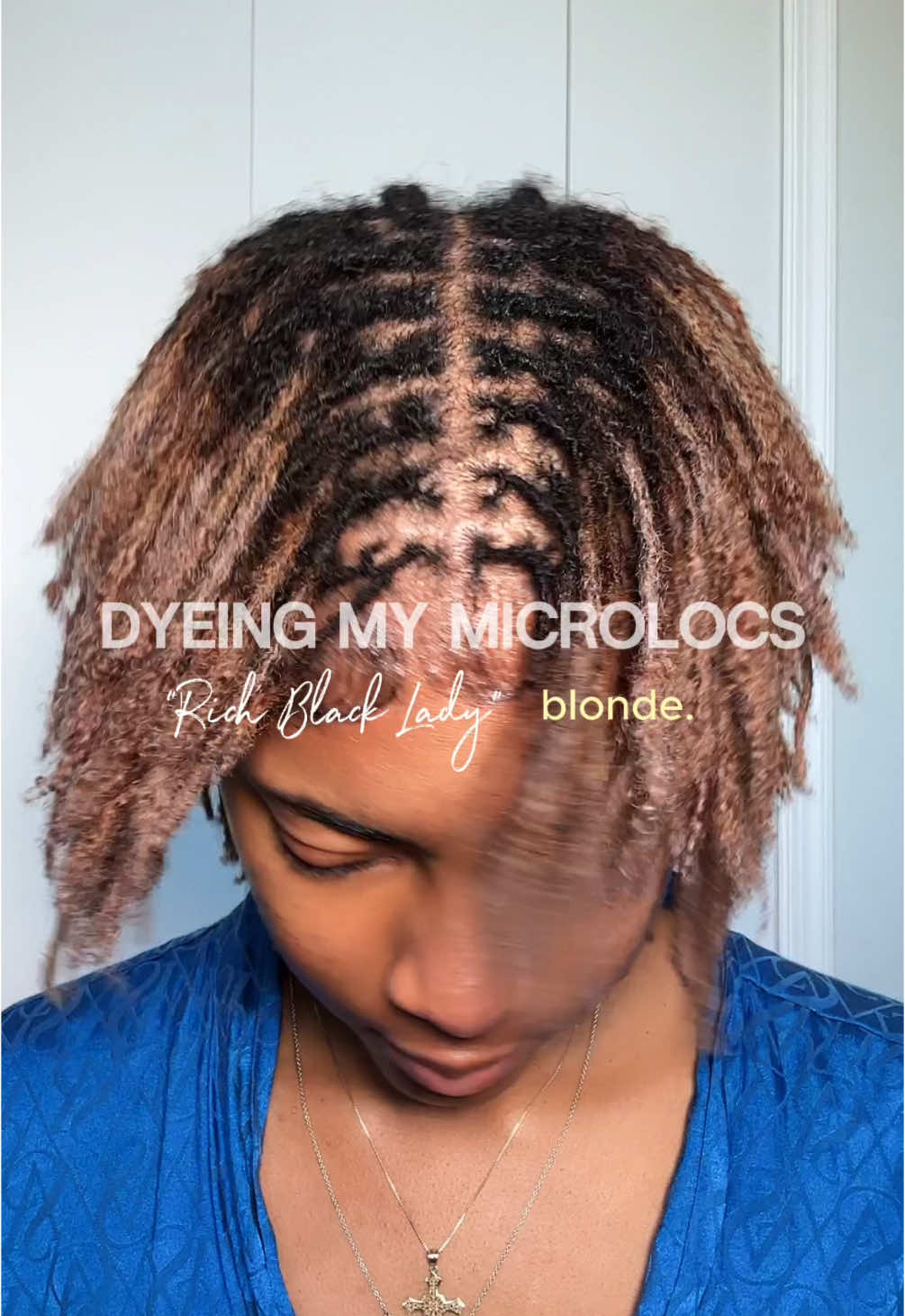 ✨Walking it into existence✨ @darkandlovely 💟  I have a YouTube video of the whole process up on my YouTube channel now! Link in bio🤍 #womanofgod #microlocs #microlocsjourney #dyeingmyhair #ombrelocs #fyp #womenwithlocs #ashblonde #blondelocs #foryou #retie #retwist #4chair #blackgirlluxury #christian #hairtutorial #boxdye #DIY 