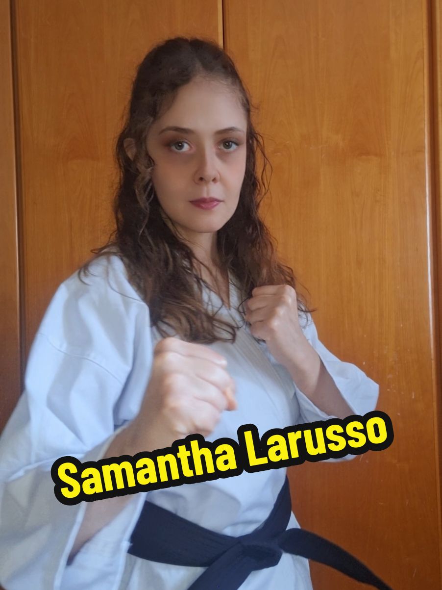 Tá valendo um cosplay de Sam nesse Cobra Kai br? Kkkkk (eu sei que não pareço com a atriz, só queria exibir meu cosplay mesmo, beijos 😘) #fy #foryou #foryoupage #cobrakai #miyagido #cobrakaibrasil