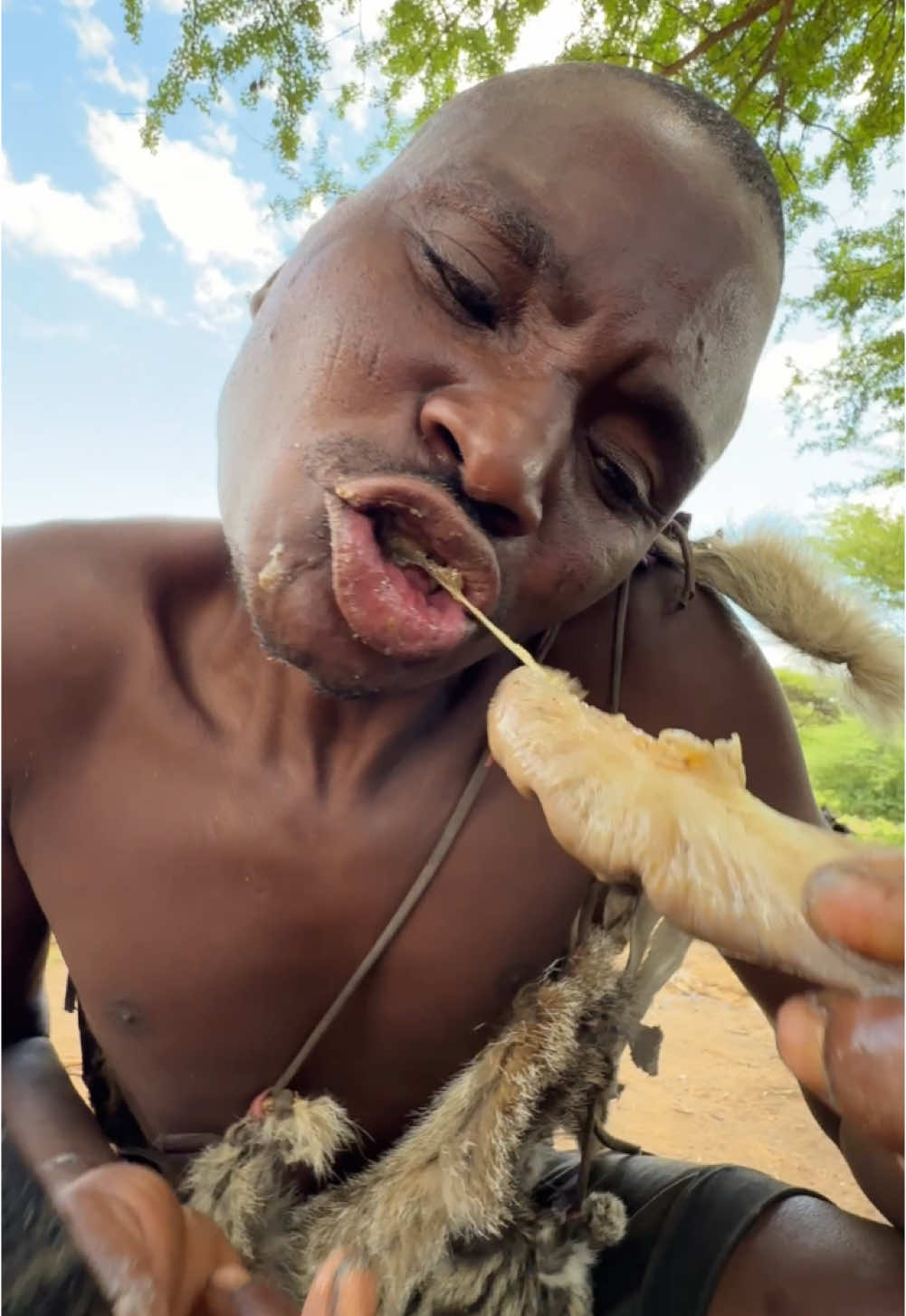 It’s Lunchtime See how bushmen cooks their food middle of Jungle 😋😮😆#hadzabetribe #food #villagelife #foryou #usa #africa 