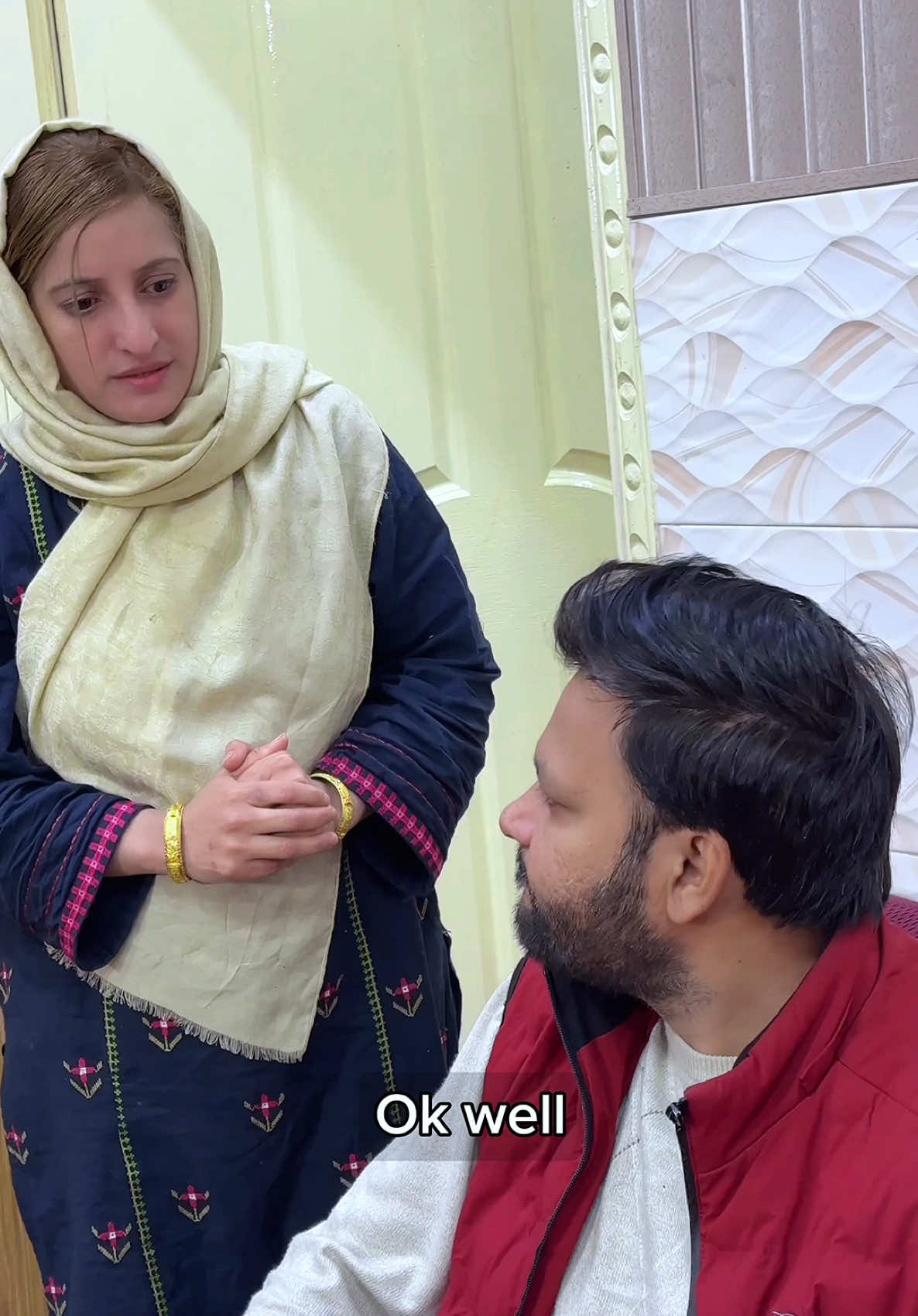 دوسروں کی باتوں میں ا کر اپنا گھر خراب مت کریں/herolahori #herolahori #reelsviralシ #story #bestvideo #reels 