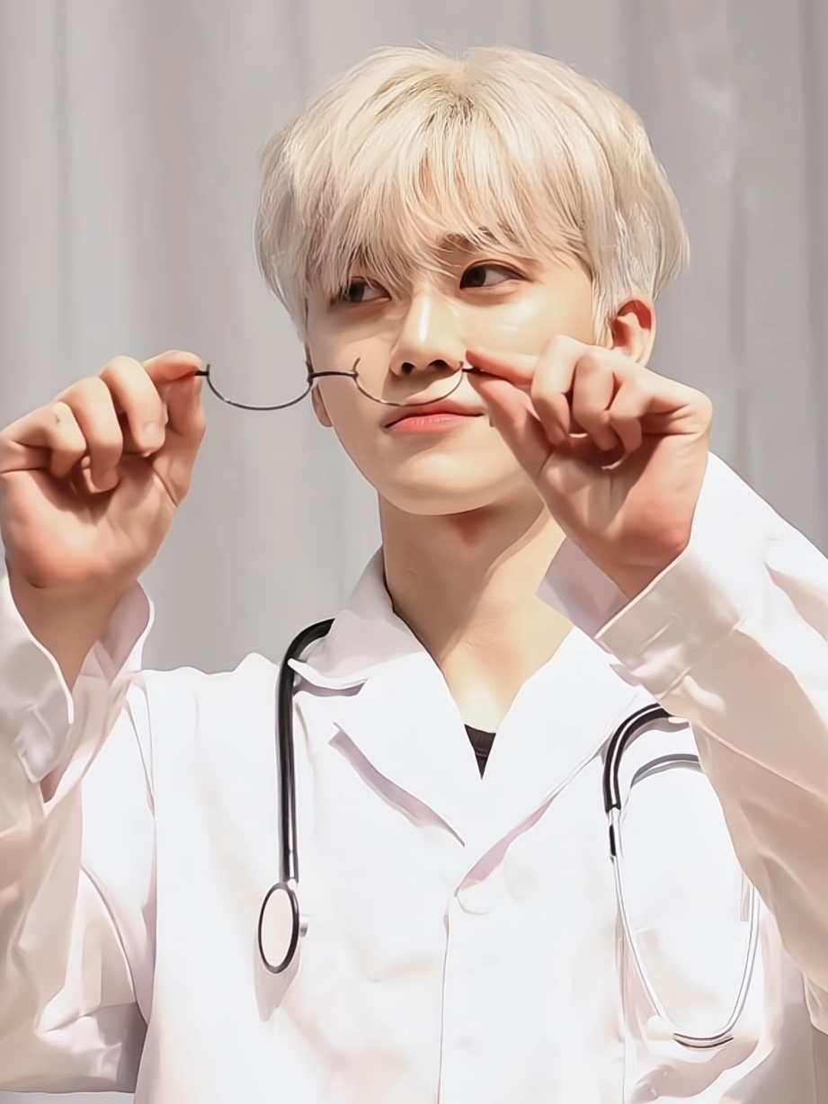 aku hapus habis ini seriuss ✌🏻✌🏻 tapi keren gasih kalau liat jaemin jadi doctor ?? kayak woww 😵🤩🤩 #annasayangjaemin #jaemin #bebelanna #4u #moots? 