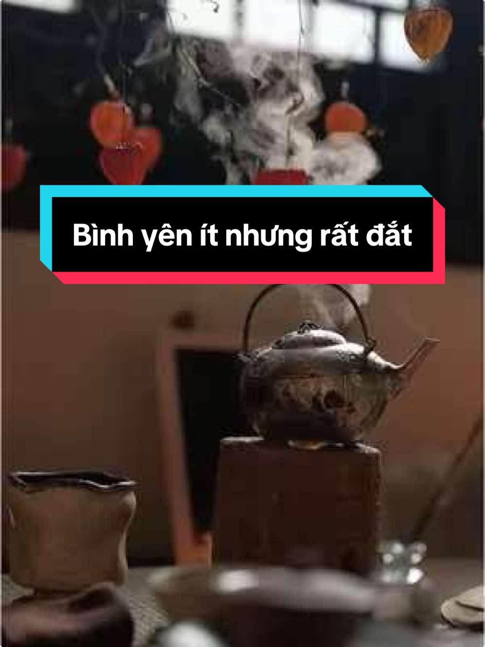 Thời gian khi đứng một mình là vô hạn, với mỗi cá nhân thì nó hữu hạn, ngày qua ngày bạn quay cuồng với cơm áo gạo tiền, vậy thì hôm nay bây giờ ngay lúc này hãy chậm lại một chút, tự chiều chuộng bản thân một chút để bình yên vỗ về bạn một chút thôi...uống trà đi để nghe bình yên vỗ về#uongtradi #xuhuong #tra #viral #nhansinhcamngo #gocbinhyen #tea 