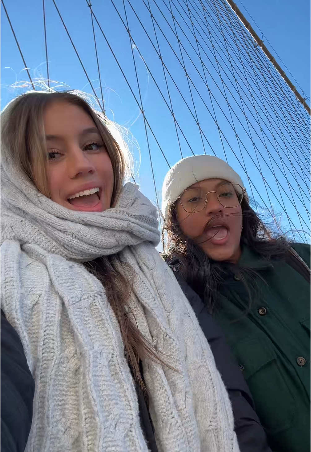 On the Manhattan bridge with my fav 