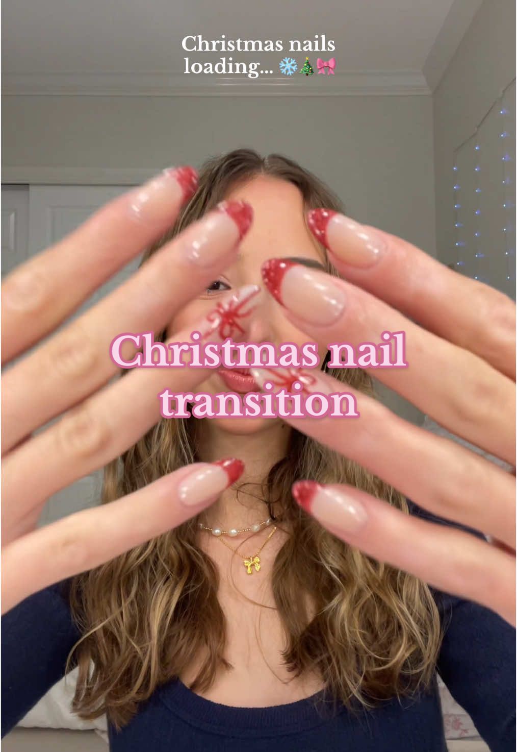 theyre sparkly too 😫#teen#teennails#acrylicnails#fakenails#nailtranisiton#holidays#christmas#christmas2025#nailinspo#rednails#winternaila#holidaynails#christmasnaila#sparklynails#frenchtip#frenchtipnails