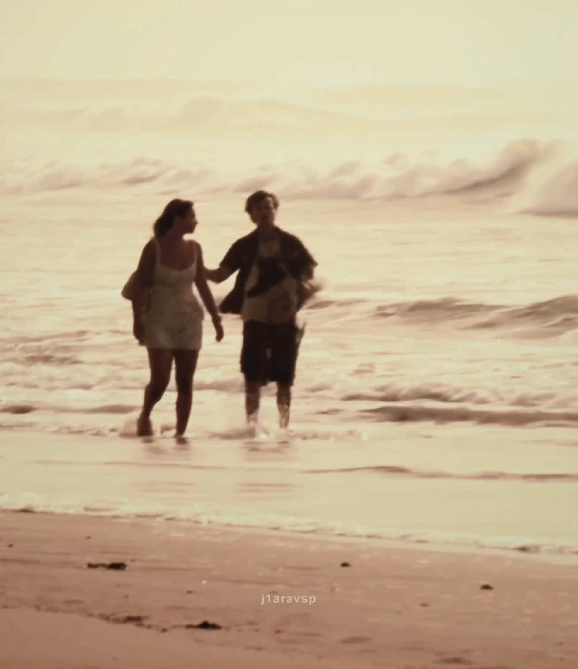 siblings in another life , tags / / #j1aravsp #outerbanks #foryoupage #jjmaybank #sarahcameron #jjsarah #obx #obxedit #p4l 