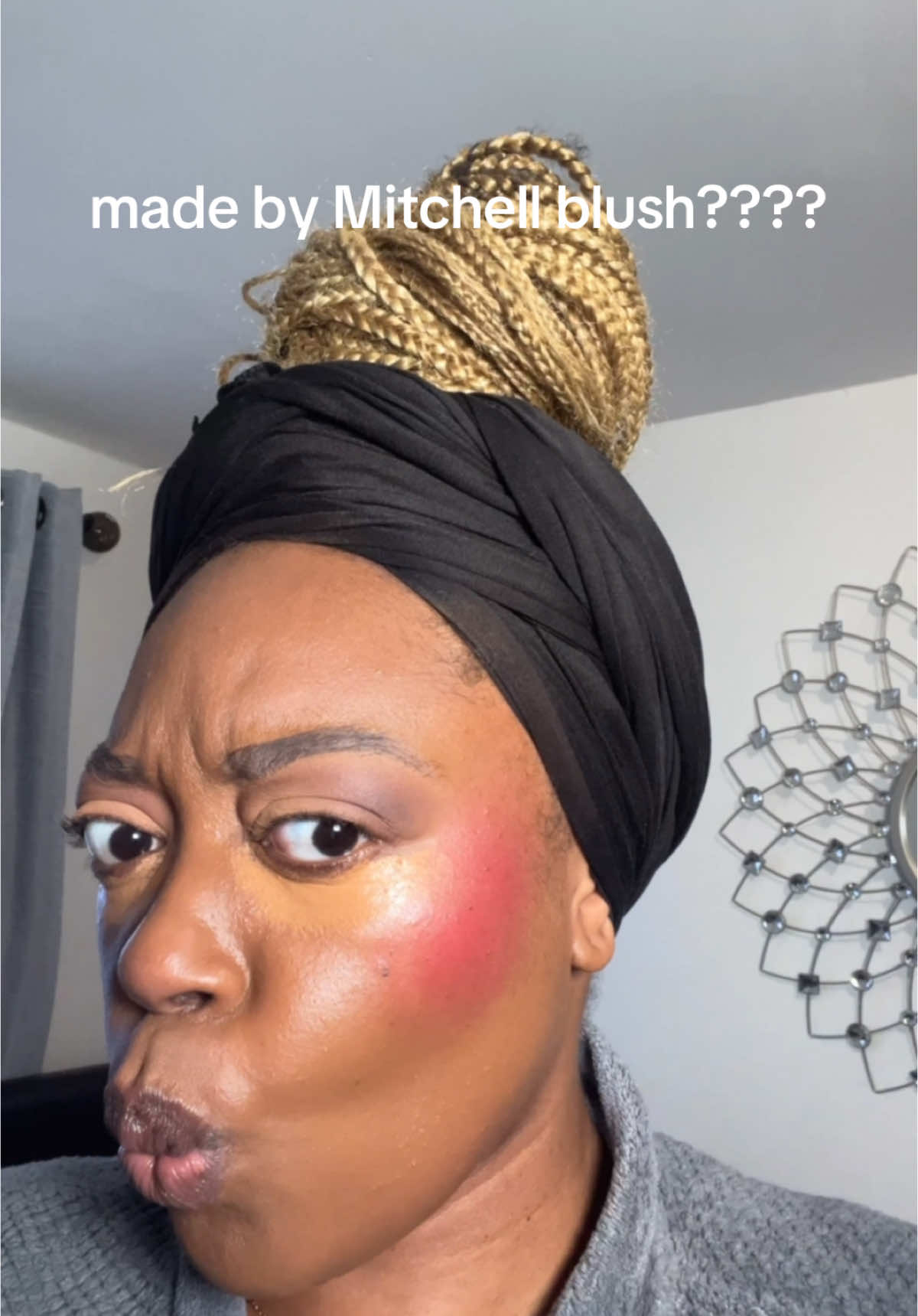@madebymitchellusa HOLD ON BECAUSE THIS PIGMENT!  #makeuphacks #makeupartist #makeuptransformation #phillymakeupartist #jerseymakeupartist #dcmakeupartist #newyorkmakeupartist #fyp #thelifeofamakeupartist #beautybrands #madebymitchell 