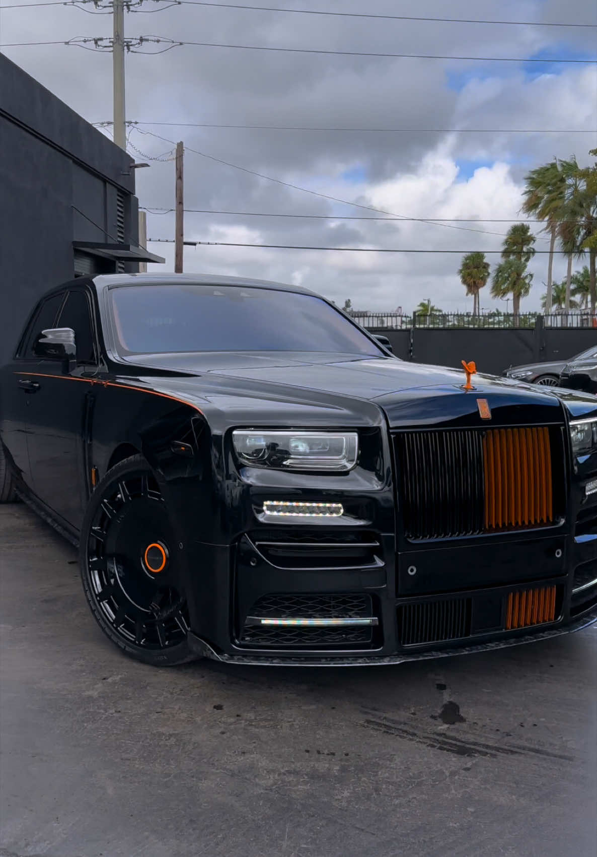 2024 Rolls Doyce Phantom @Mansory edition. Available at #limitedspec 