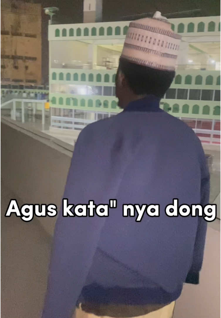 Jangan lupa sholat ya guys ya #beritatiktok #fyp #agus #bandanaira #joget #sama #penari #bali #cak #menyala #wi #nih #tamplit #dong #seitil2 #nigeria #indonesia #indonesia🇮🇩 #luarnegeri #dakwah #sholat #sholat5waktu #trending #drama 