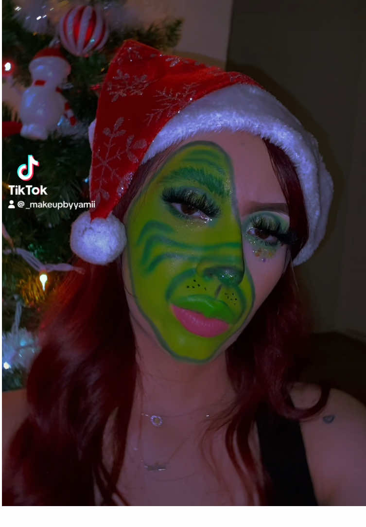 💚✨ she’s a mean one Mr. Grinch 💚✨  Full details on my tutorial 🎨  #grinch #grinchmas #grinchmakeup #grinchtutorial #christmasmakeup #greeneyeshadow #greenmakeup #makeuptutorial #makeuptutorials #makeupvideos #makeuptransition #makeupreels #makeupartist #makeupoftheday #glittermakeup #greenglitter #redhair #makeupbrushes #makeupproducts