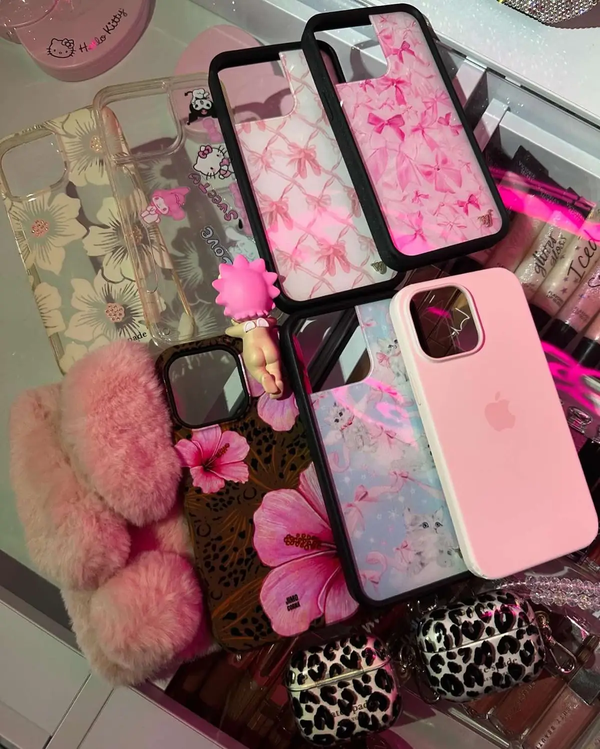 thank you 2016 youtube iphone case collections vids 🎀 cheetah print case from @jimocorna 10% off link in bio ~ #vanity #vanitymirror #vanitymakeup #pink #bows #kawaii #lipgloss #cheetahprint #sanrioaesthetic #hellokitty 