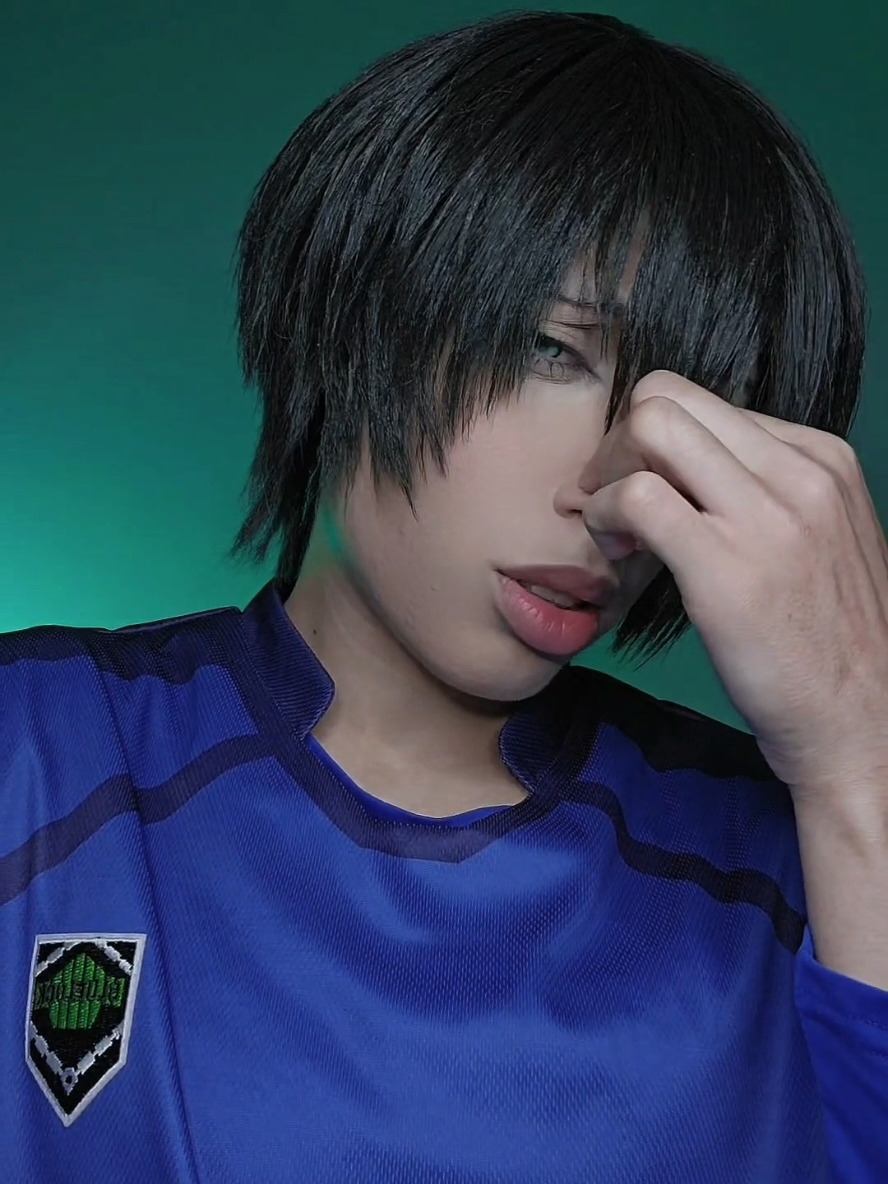 i knew something smelled fishy. GET IT? HHAHA anyway #bluelock #rinitoshi #bluelockcosplay 