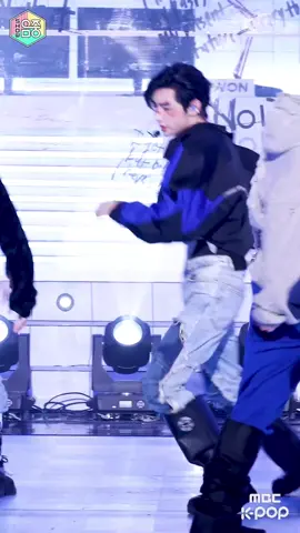 sunghoon in this outfit #enhypen #sunghoon #fancam #kpop #fyp 