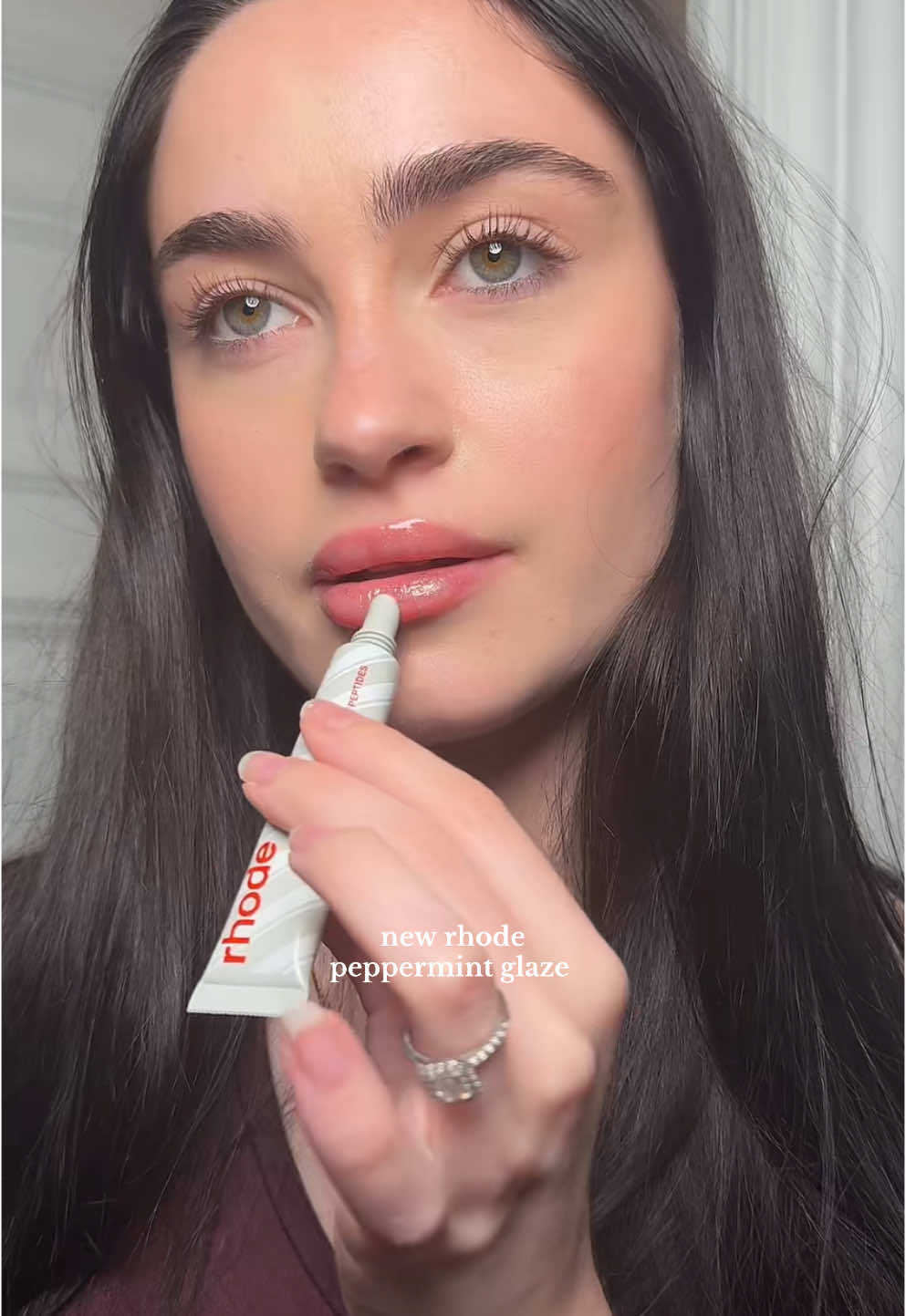 trying the new @rhode skin peppermint glaze lip and this is definitely my favorite launch yet!🤭 have you tried it yet?✨ #rhodeskin #peptideliptreatment #lipbalmaddict #lipbalms 