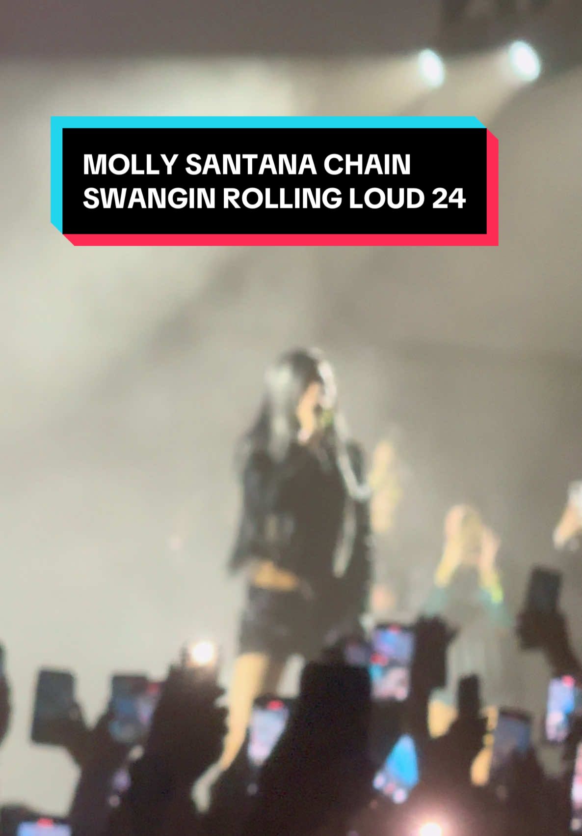 Molly Santana 🦠 Chain Swangin @ Rolling Loud Miami 2024 🔥 #mollysantana #fyp #rollingloudmiami @Rolling Loud @😏 