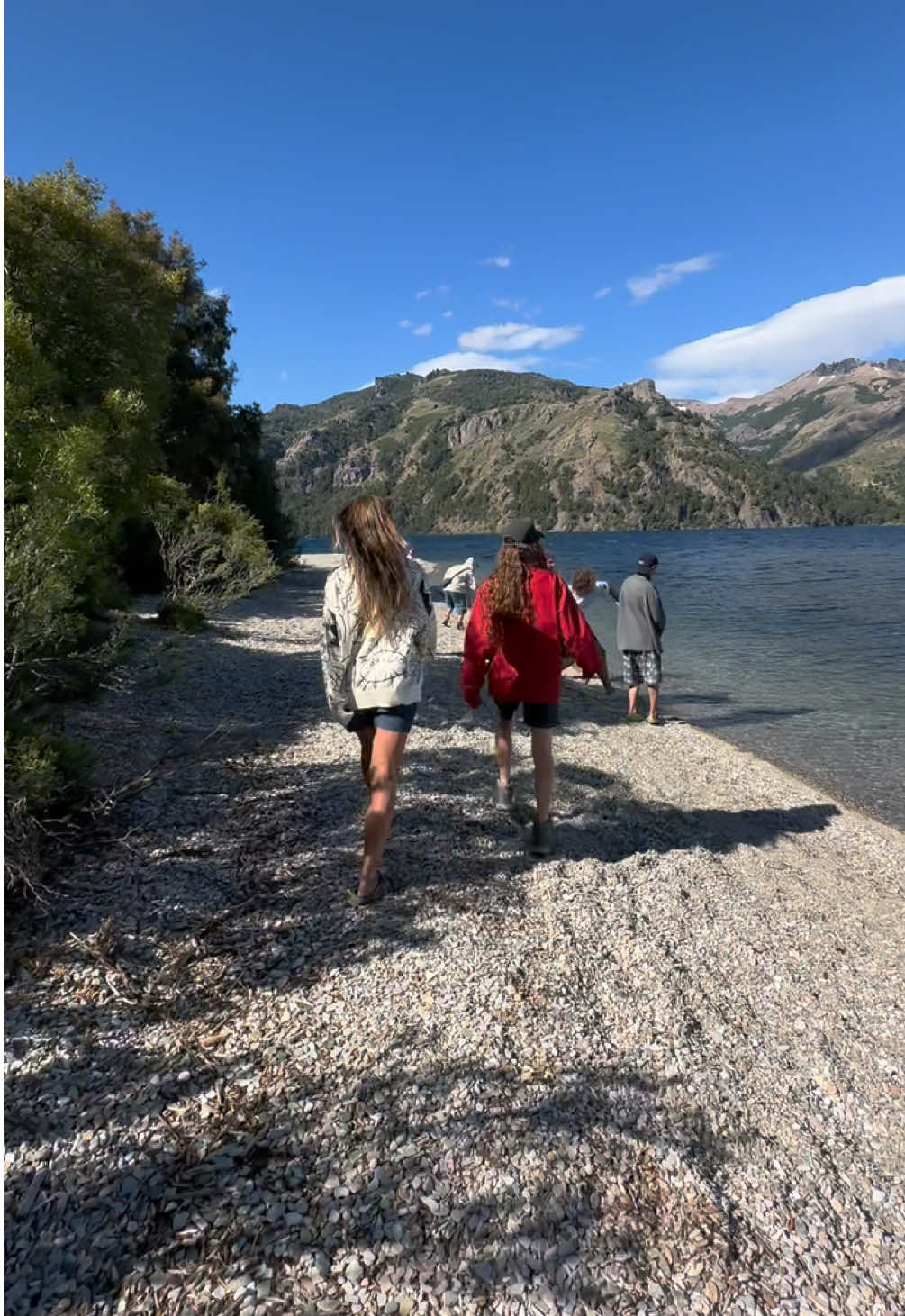 Tan intensos que se van juntos de vacaciones (de las mejores que tuve) @Mori Bianchi @Lola Abraldes @martiniano @Tomas benitez @pamela @Katerina Ikan @Pilar Masse @ref @josela @Valentino Petrilli @Toti Spangenberg @Mateo Belmonte 