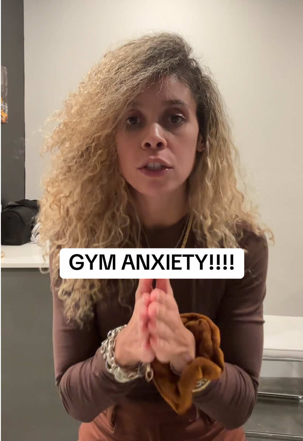 Gym anxiety? We’ve ALL been there 🫣 But trust me, you’re stronger than your doubts 💪 2025 is your year to step in with confidence, and I’m here to help. I’ve got tips to help you overcome that fear. Watch the video for ALL the advice!! You need to feel like YOU belong in the gym. P.S. My app launches January 6th 🚀! Sign up now to get exclusive discounts, a free 7-day meal + workout plan, and so much more. Let’s make those 2025 goals a reality! #gymanxiety #Fitness #gymnewbie #gymtips #fitnessmotivation #fitnesstips #fitnessjourney #2025goals #fitnesscoach #FitTok #fyp 