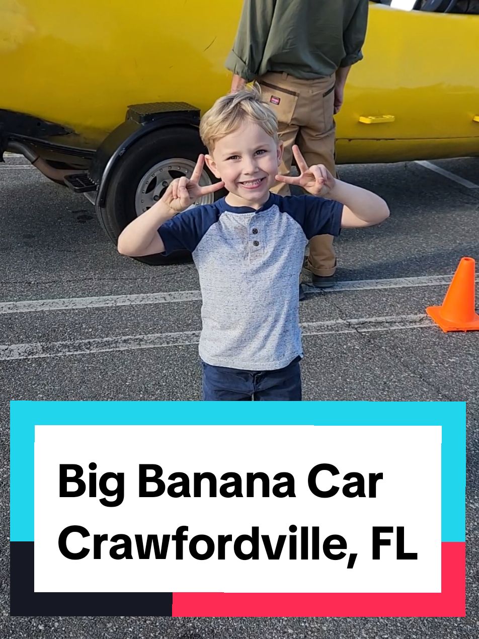 When you see a giant banana on wheels in your town, you can't NOT stop and check it out. This thing goes all over the United States, go check out the website to see where they will be next! They run off donations, so be sure to slide them a few dollars if you love this video!!! #MomsofTikTok #kidsoftiktok #sundayfunday 