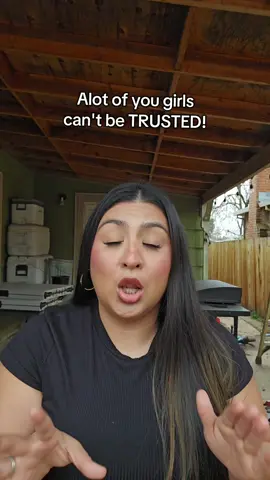 Im sorry but this had to be said!!🤷‍♀️ #fakegirls #cantbetrusted #girlsgirl #smallcontentcreators #sahm #latinacontentcreator 